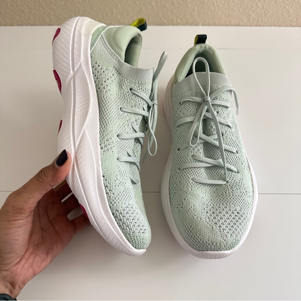 NWOT Sorel Women's Explorer Blitz Stride Lace Sneakers in Mint & White sz US 8.5